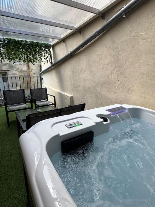 Luxury Room - Havre De Paix Avec Jacuzzi Prive Бар-ле-Дюк Экстерьер фото