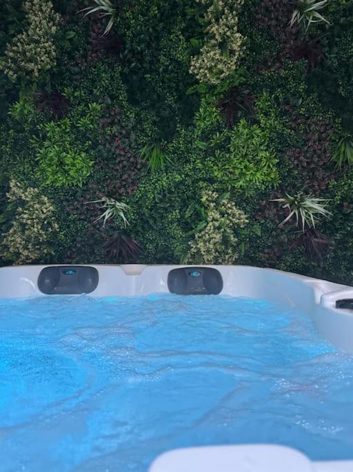 Luxury Room - Havre De Paix Avec Jacuzzi Prive Бар-ле-Дюк Экстерьер фото